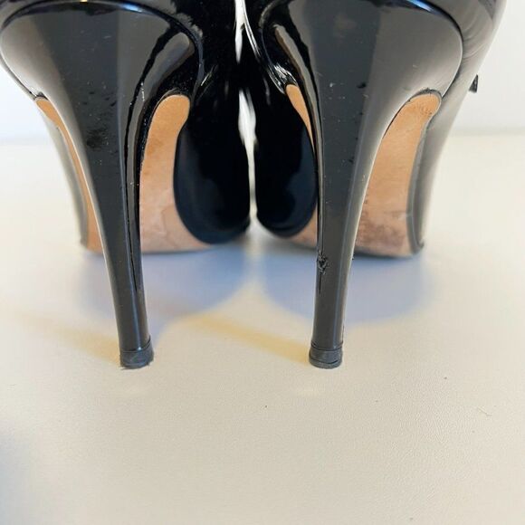 Ralph Lauren Collection Black and Gold Pointed Toe Stiletto Heel Pumps - Picture 6 of 8